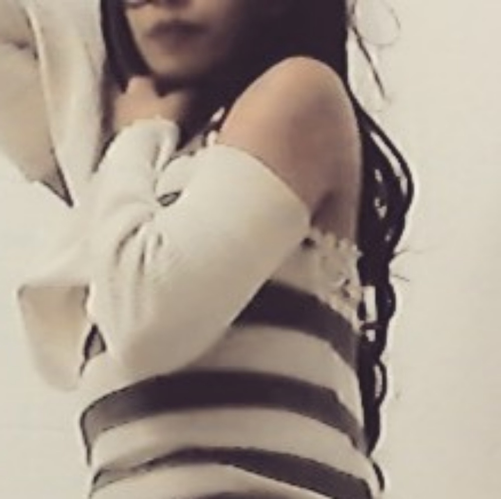 Meet your model: Monique @ Sky Corp